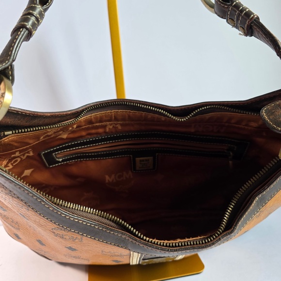 MCM Visetos Shoulder Bag small Tan and Black - Picture 7 of 9